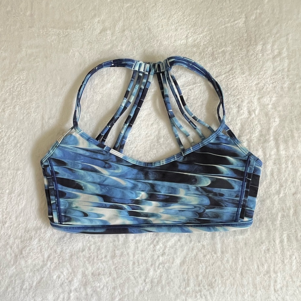Lululemon Lighten Up Bra